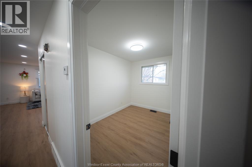 9691 AVERY LANE, Windsor, Ontario, N8R2C1 — Photo 13