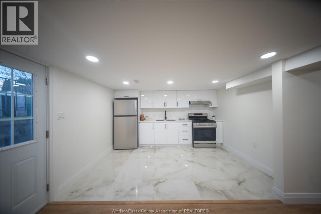 9691 AVERY LANE, Windsor, Ontario, N8R2C1 — Photo 15