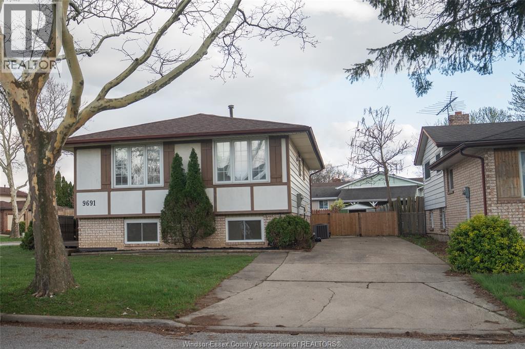 9691 AVERY LANE, Windsor, Ontario, N8R2C1 — Photo 2