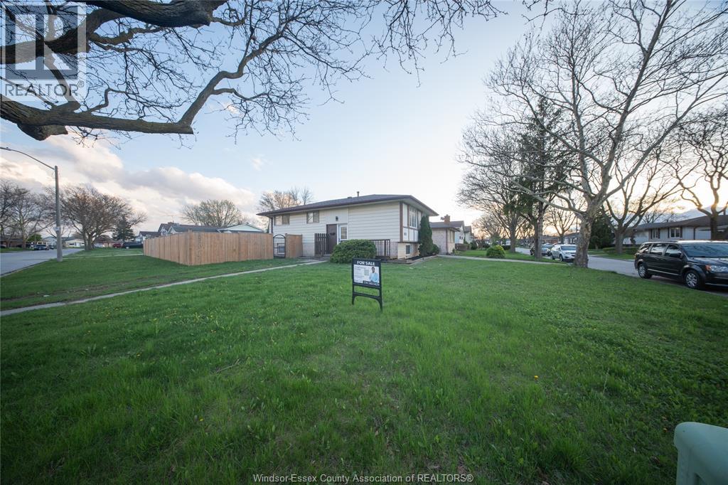 9691 AVERY LANE, Windsor, Ontario, N8R2C1 — Photo 24