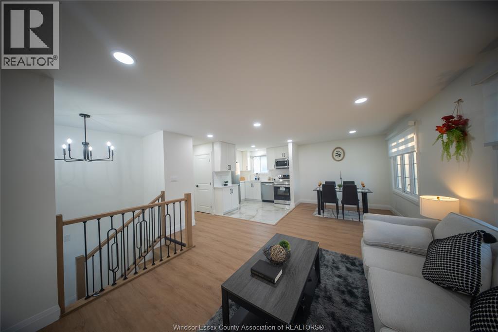 9691 AVERY LANE, Windsor, Ontario, N8R2C1 — Photo 3