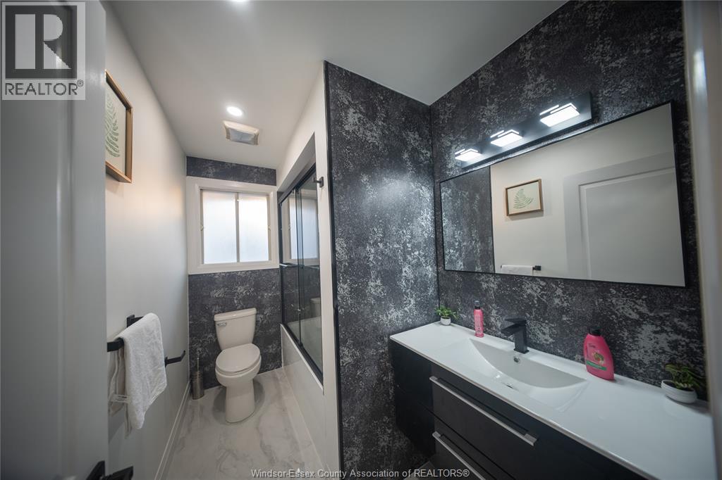 9691 AVERY LANE, Windsor, Ontario, N8R2C1 — Photo 8