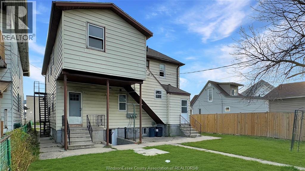 756 BRANT STREET, Windsor, Ontario, N9A3E8 — Photo 2