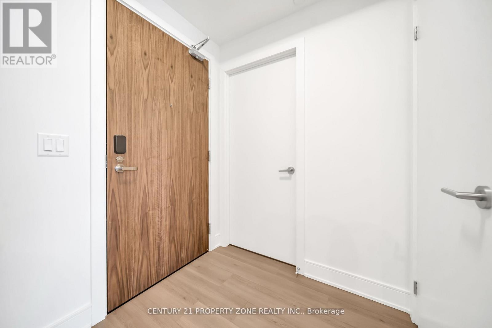 1914 - 25 WELLINGTON STREET, Kitchener, Ontario, N2G0G5 — Photo 7