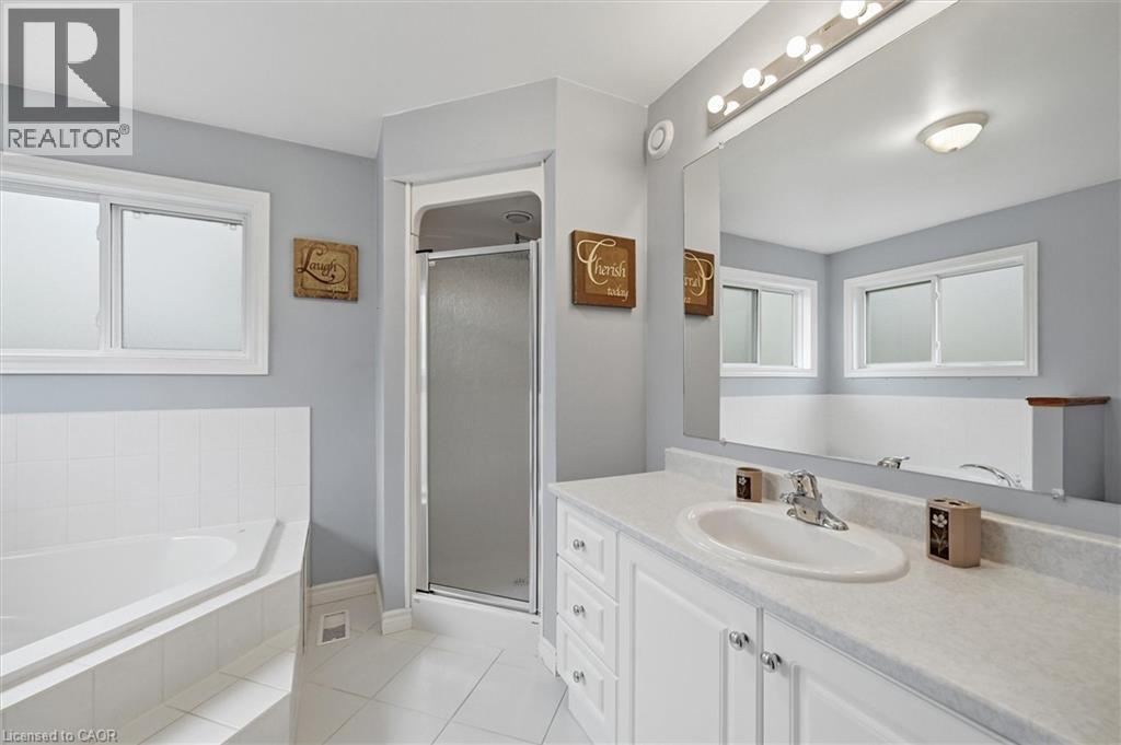 111 GRACEHILL Crescent, Freelton, Ontario, L8B1A5 — Photo 21