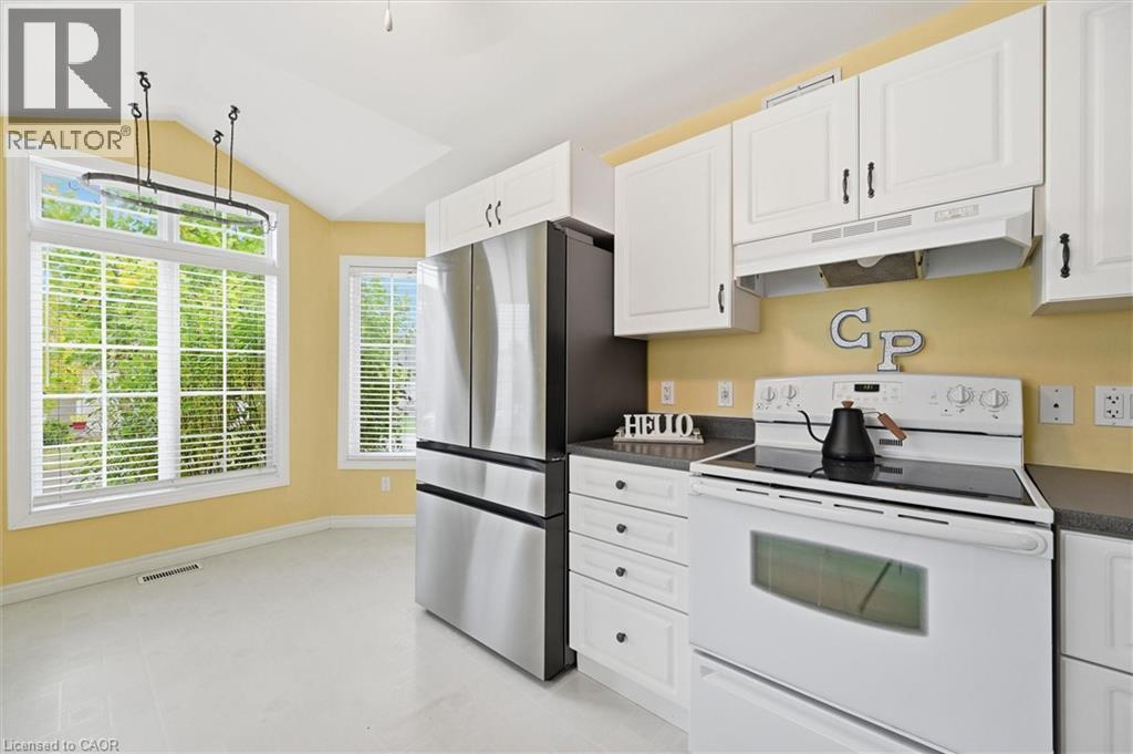 111 GRACEHILL Crescent, Freelton, Ontario, L8B1A5 — Photo 8