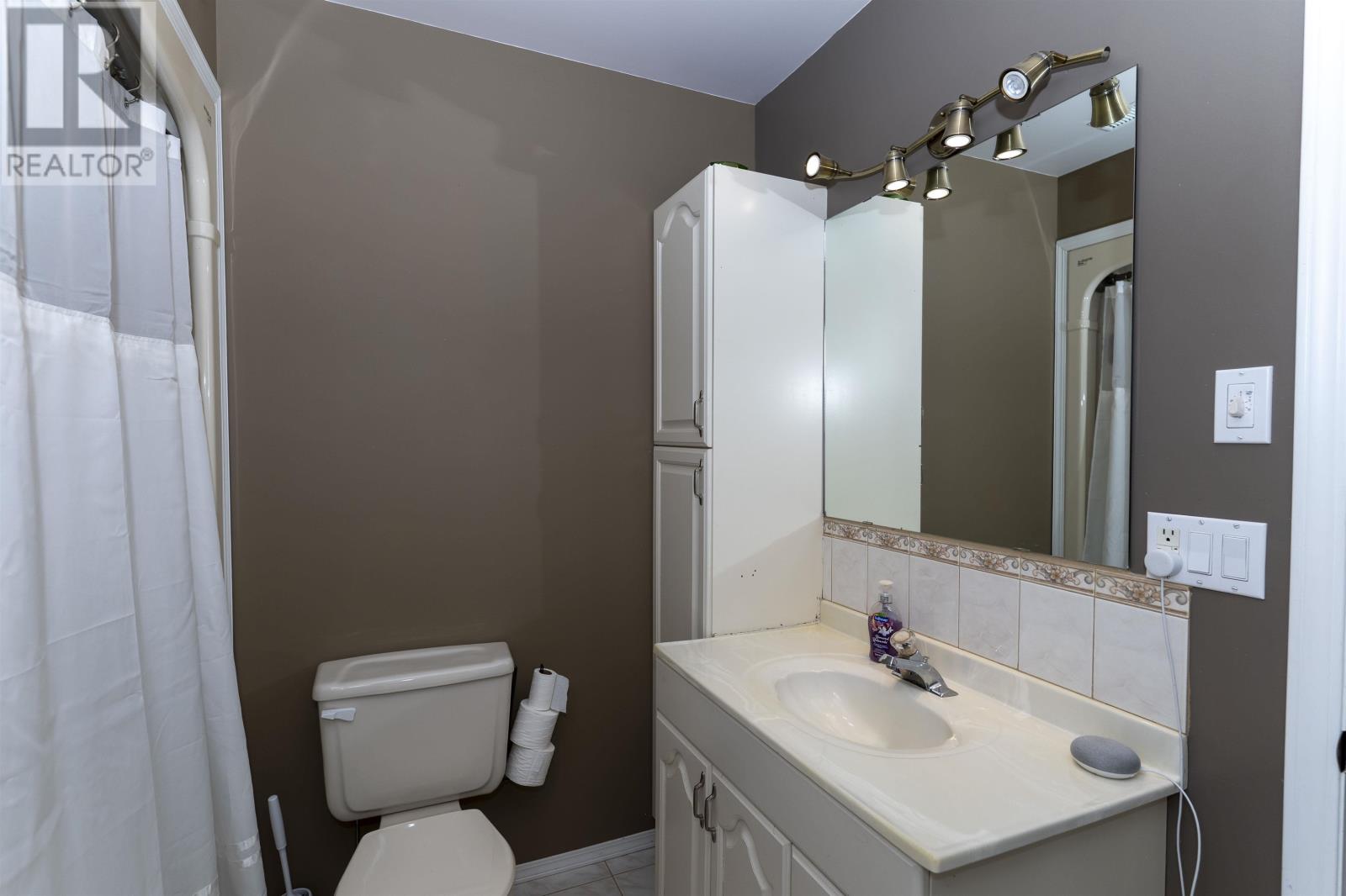 211 Linden CT, Thunder Bay, Ontario, P7B6R6 — Photo 30