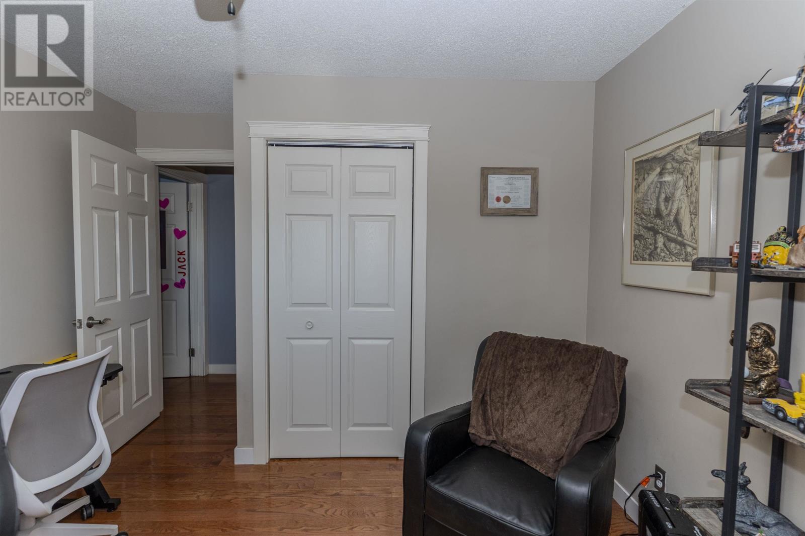 211 Linden CT, Thunder Bay, Ontario, P7B6R6 — Photo 4