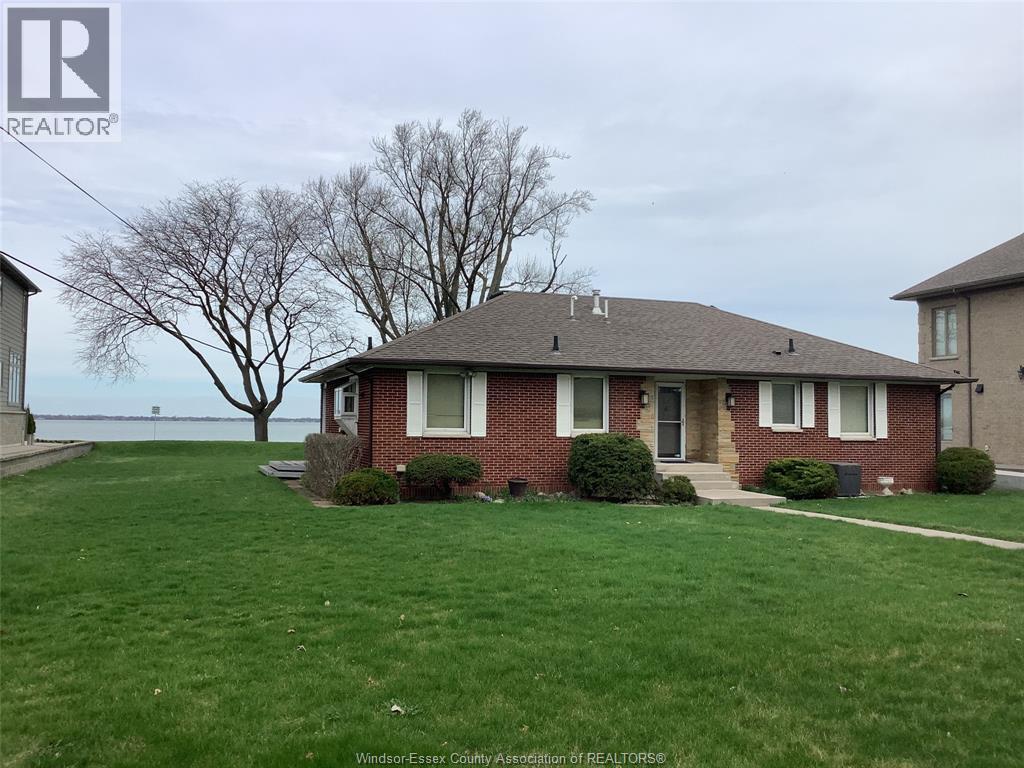 11506 RIVERSIDE, Windsor, Ontario, N8P1A4 — Photo 2