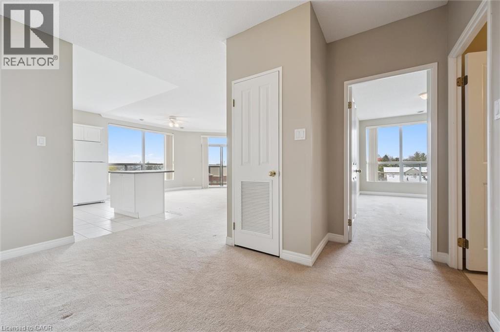 255 KEATS Way Unit# 706, Waterloo, Ontario, N2L6N6 — Photo 7