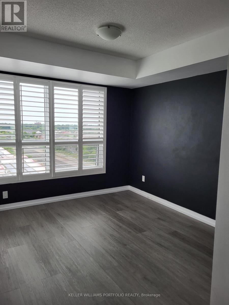 1013 - 8 TRENT AVENUE, Toronto (East End-Danforth), Ontario, M4C0A6 — Photo 2