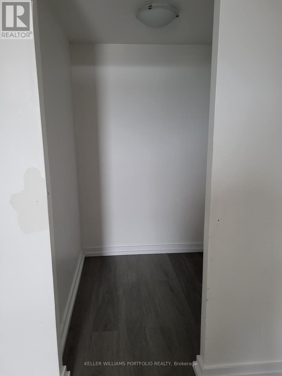 1013 - 8 TRENT AVENUE, Toronto (East End-Danforth), Ontario, M4C0A6 — Photo 5