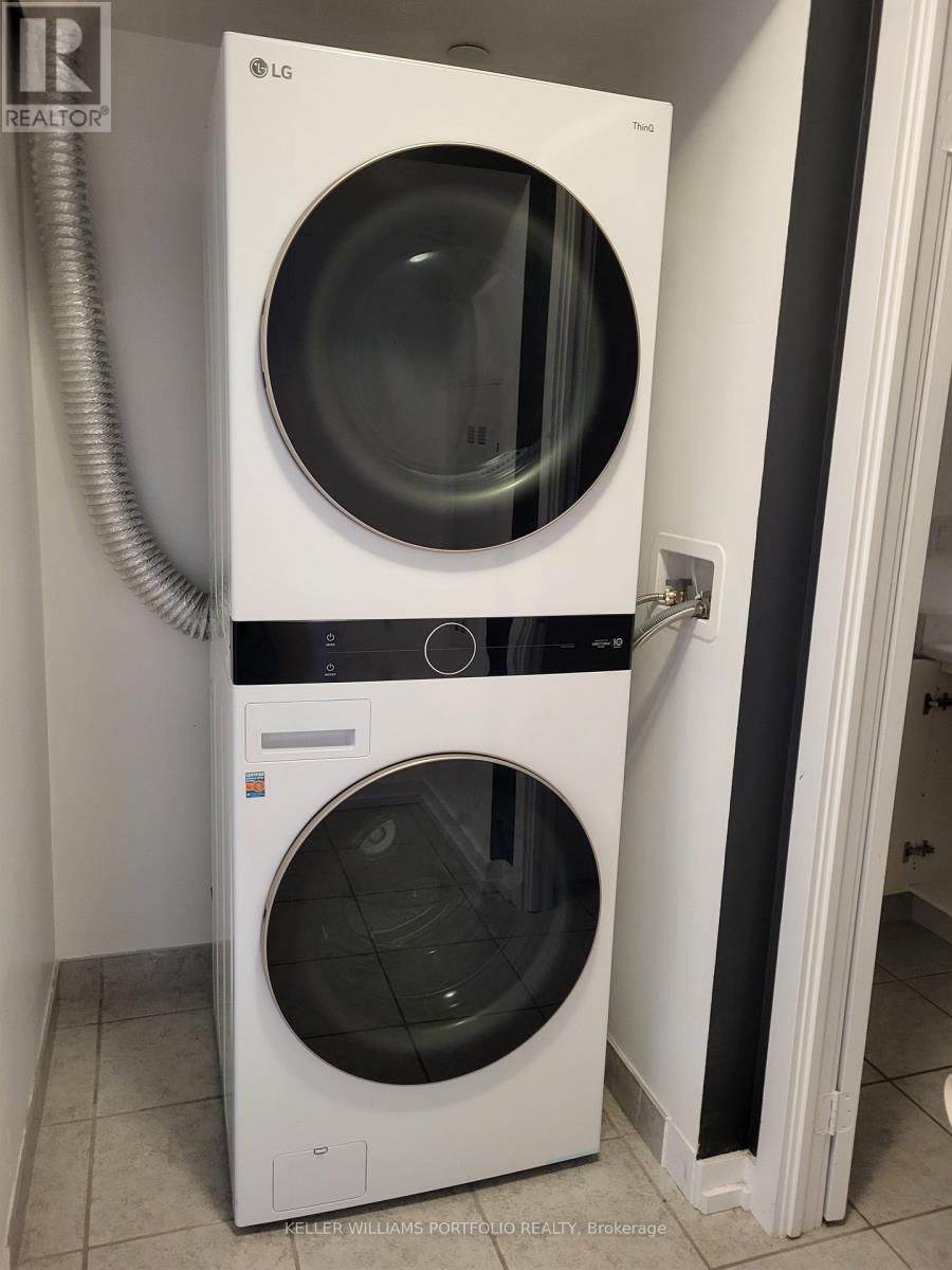 1013 - 8 TRENT AVENUE, Toronto (East End-Danforth), Ontario, M4C0A6 — Photo 6