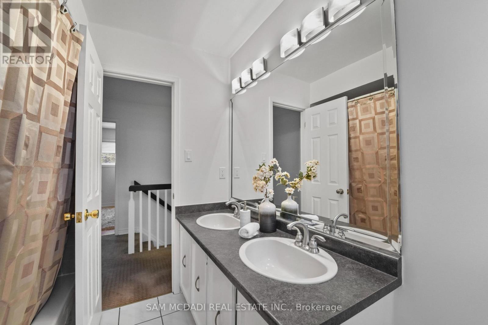 44 MADRID CRESCENT, Brampton (Central Park), Ontario, L6S2X4 — Photo 27