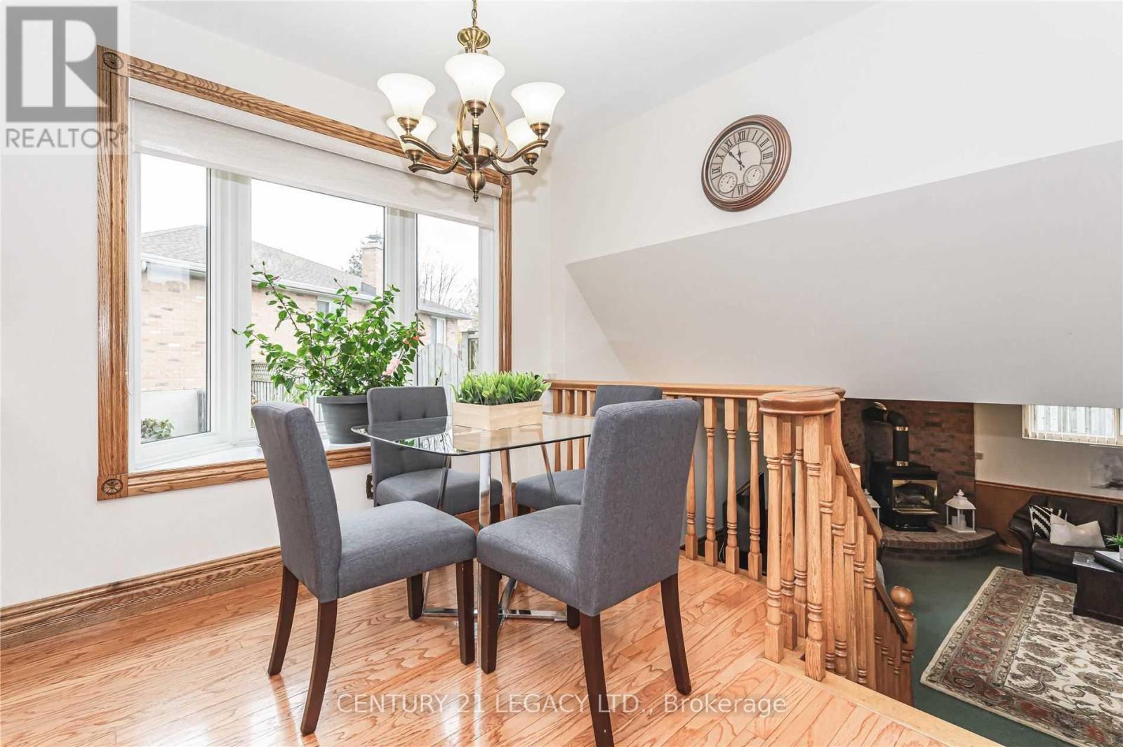 (UPPER) - 2067 OLD MILL ROAD, Kitchener, Ontario, N2P1E4 — Photo 6