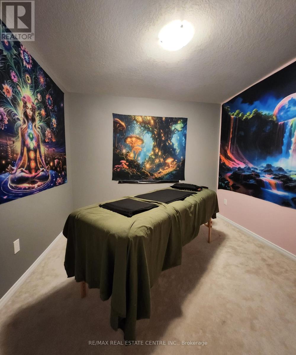 24 ARMES STREET, Hamilton (Binbrook), Ontario, L0R1C0 — Photo 14