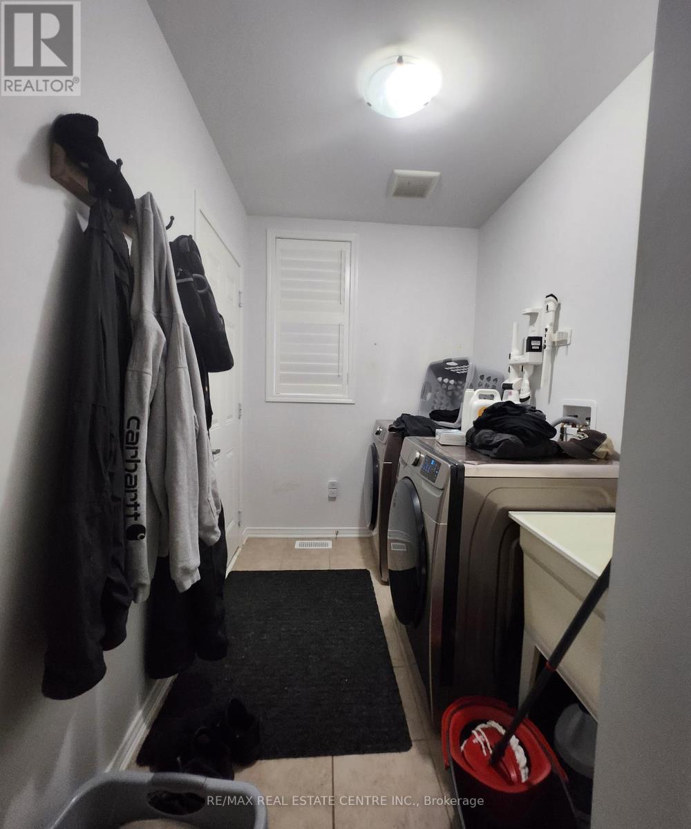 24 ARMES STREET, Hamilton (Binbrook), Ontario, L0R1C0 — Photo 15