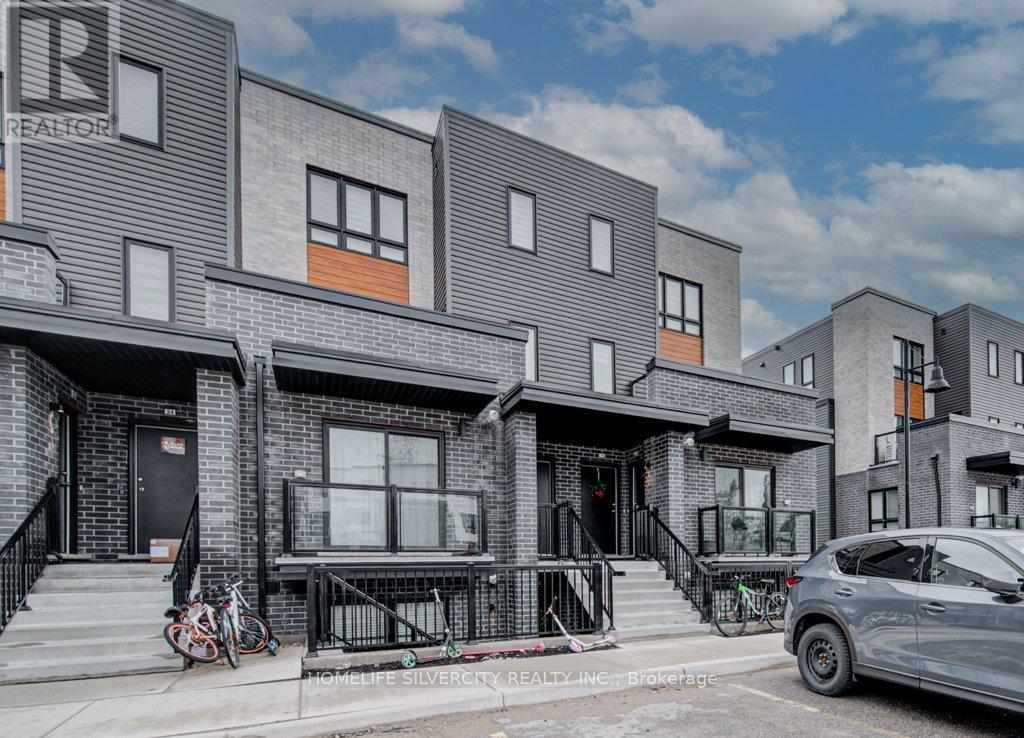 #18 - 235 CHAPEL HILL DRIVE, Kitchener, Ontario, N2R0S4 — Photo 2