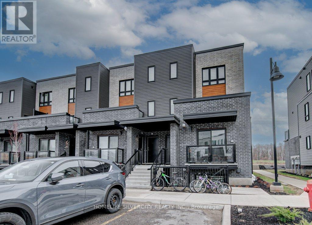 #18 - 235 CHAPEL HILL DRIVE, Kitchener, Ontario, N2R0S4 — Photo 3