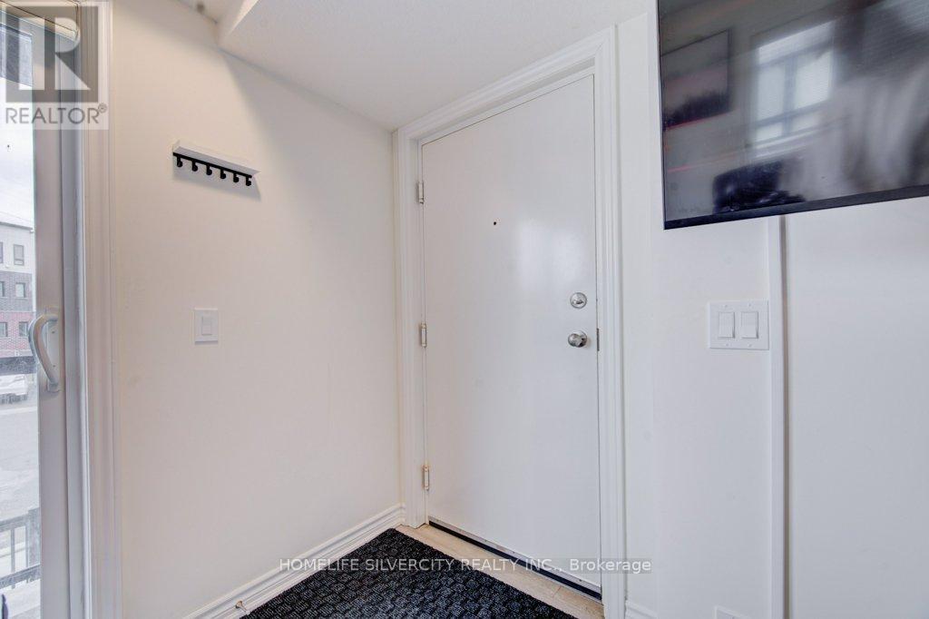 #18 - 235 CHAPEL HILL DRIVE, Kitchener, Ontario, N2R0S4 — Photo 5