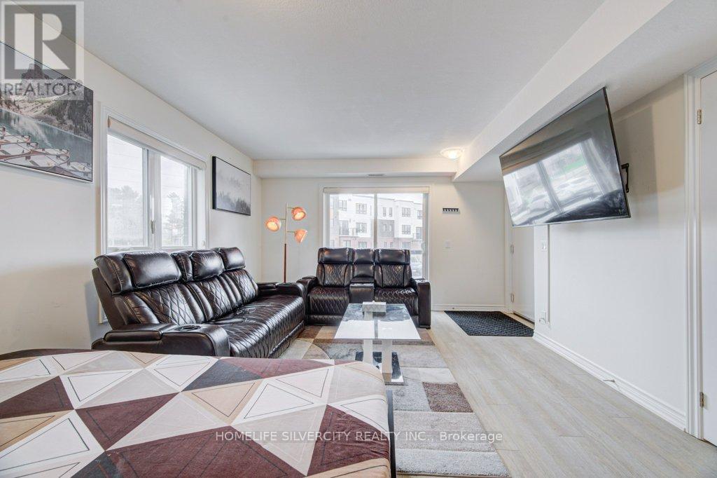 #18 - 235 CHAPEL HILL DRIVE, Kitchener, Ontario, N2R0S4 — Photo 8