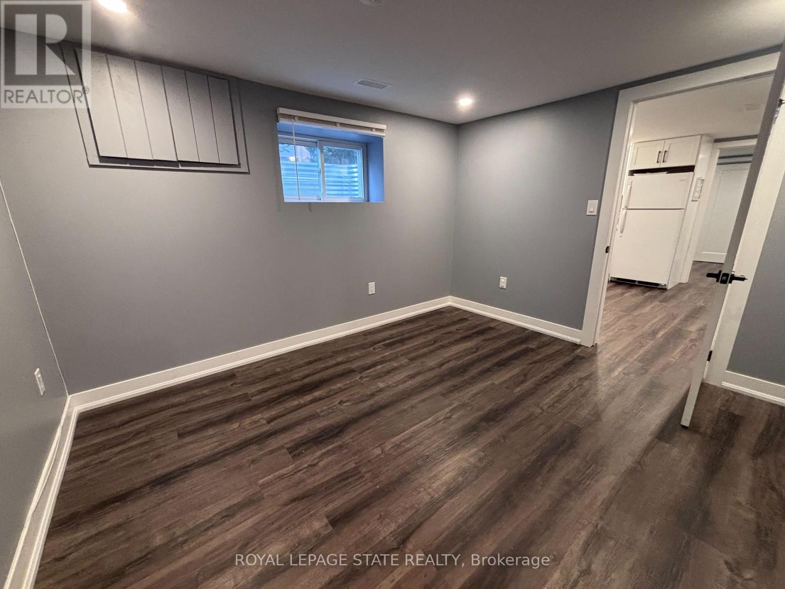 2 - 185 BONAVENTURE DRIVE, Hamilton (Gilbert), Ontario, L9C4R1 — Photo 5