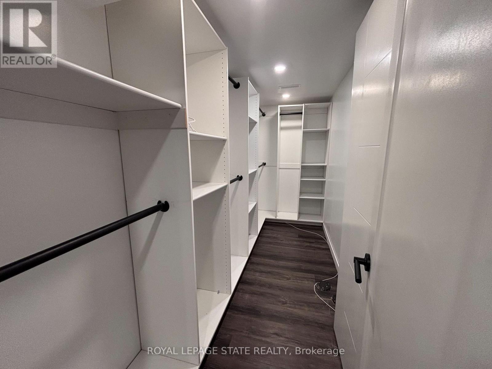 2 - 185 BONAVENTURE DRIVE, Hamilton (Gilbert), Ontario, L9C4R1 — Photo 6