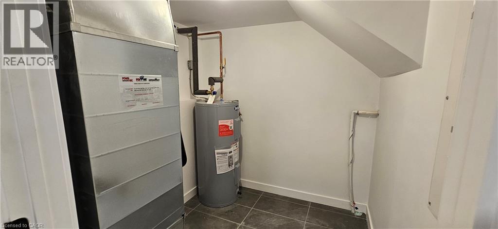 31 MILL Street Unit# 13, Kitchener, Ontario, N2G0G6 — Photo 12