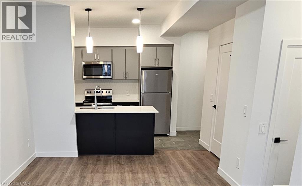 31 MILL Street Unit# 13, Kitchener, Ontario, N2G0G6 — Photo 3