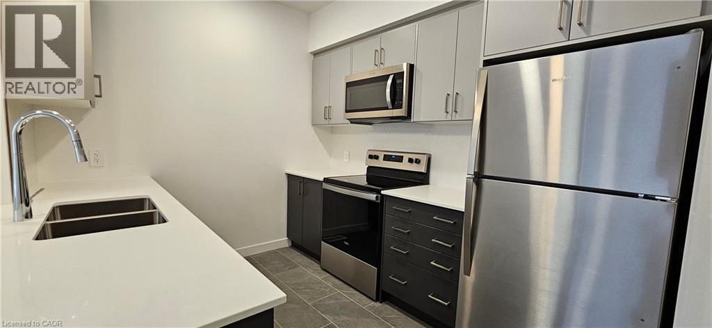 31 MILL Street Unit# 13, Kitchener, Ontario, N2G0G6 — Photo 5