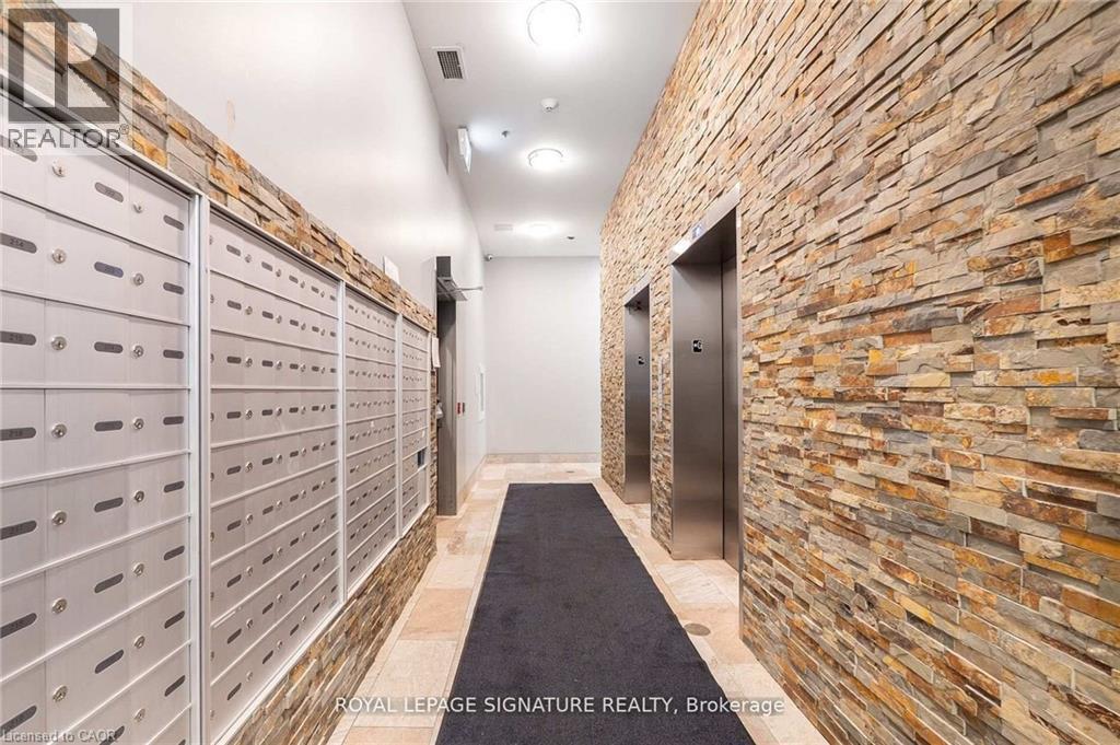 308 LESTER Street, Waterloo, Ontario, N2L0H9 — Photo 5