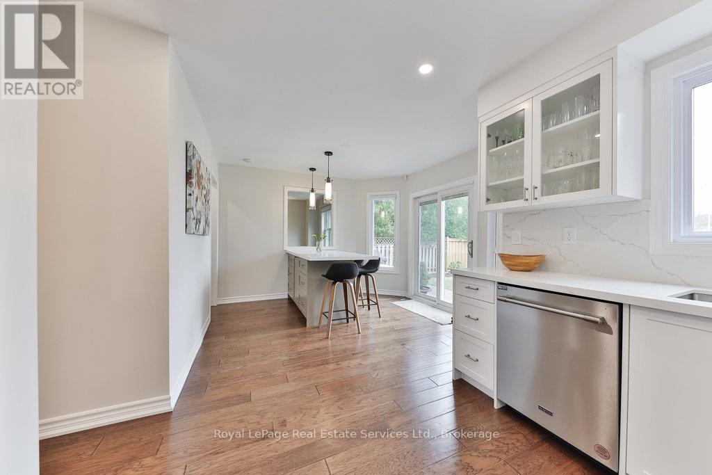 1531 STONEYBROOK TRAIL, Oakville (GA Glen Abbey), Ontario, L6M2R4 — Photo 11