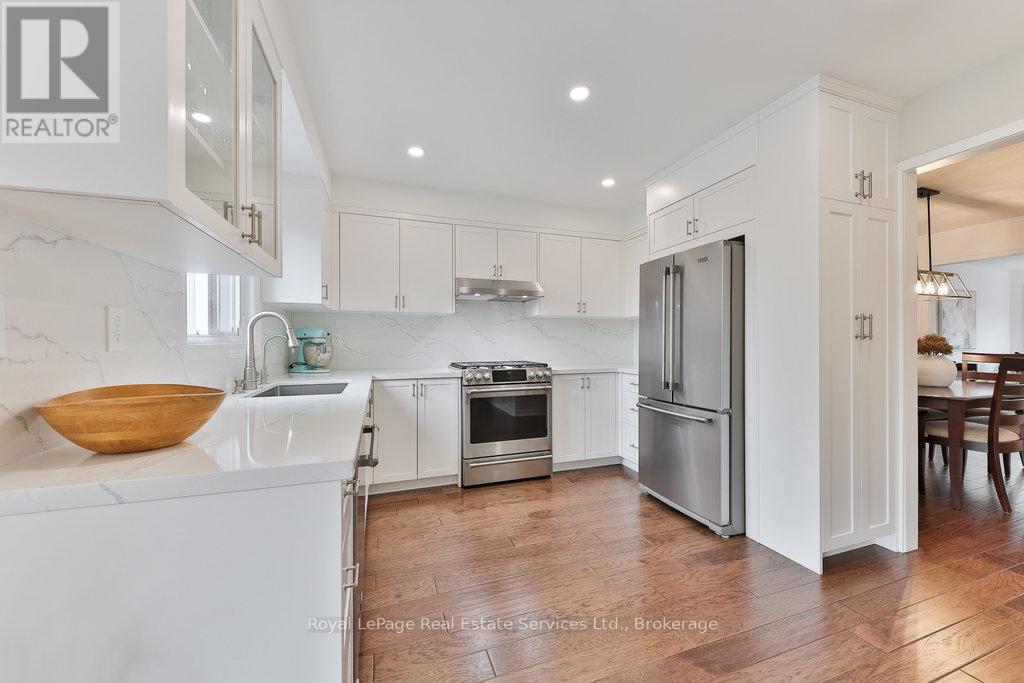 1531 STONEYBROOK TRAIL, Oakville (GA Glen Abbey), Ontario, L6M2R4 — Photo 12