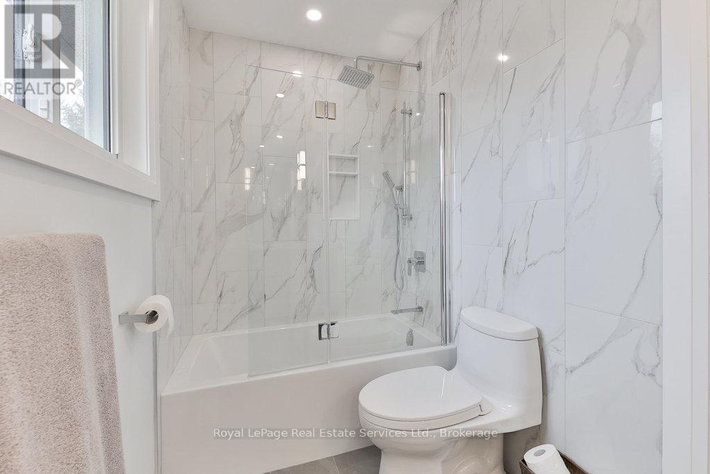 1531 STONEYBROOK TRAIL, Oakville (GA Glen Abbey), Ontario, L6M2R4 — Photo 29