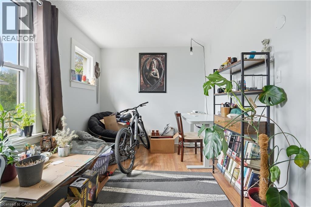 239 YORK Street, St. Catharines, Ontario, L2R6G5 — Photo 14