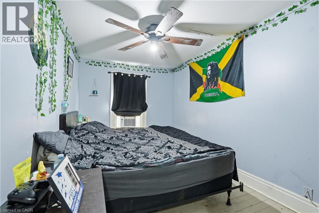 239 YORK Street, St. Catharines, Ontario, L2R6G5 — Photo 17