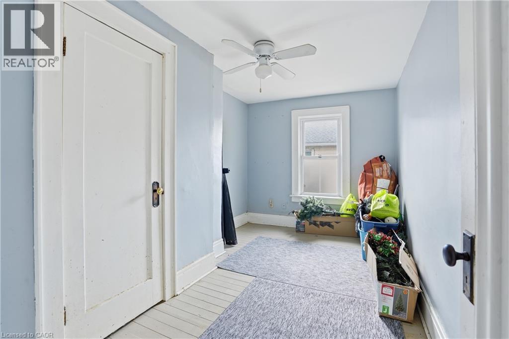 239 YORK Street, St. Catharines, Ontario, L2R6G5 — Photo 18