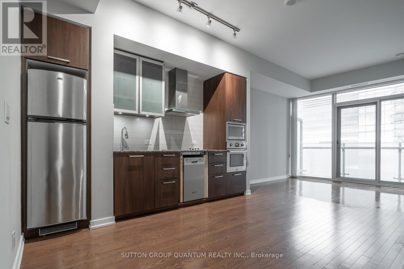 3109 - 12 YORK STREET, Toronto (Waterfront Communities), Ontario, M5J0A9 — Photo 3