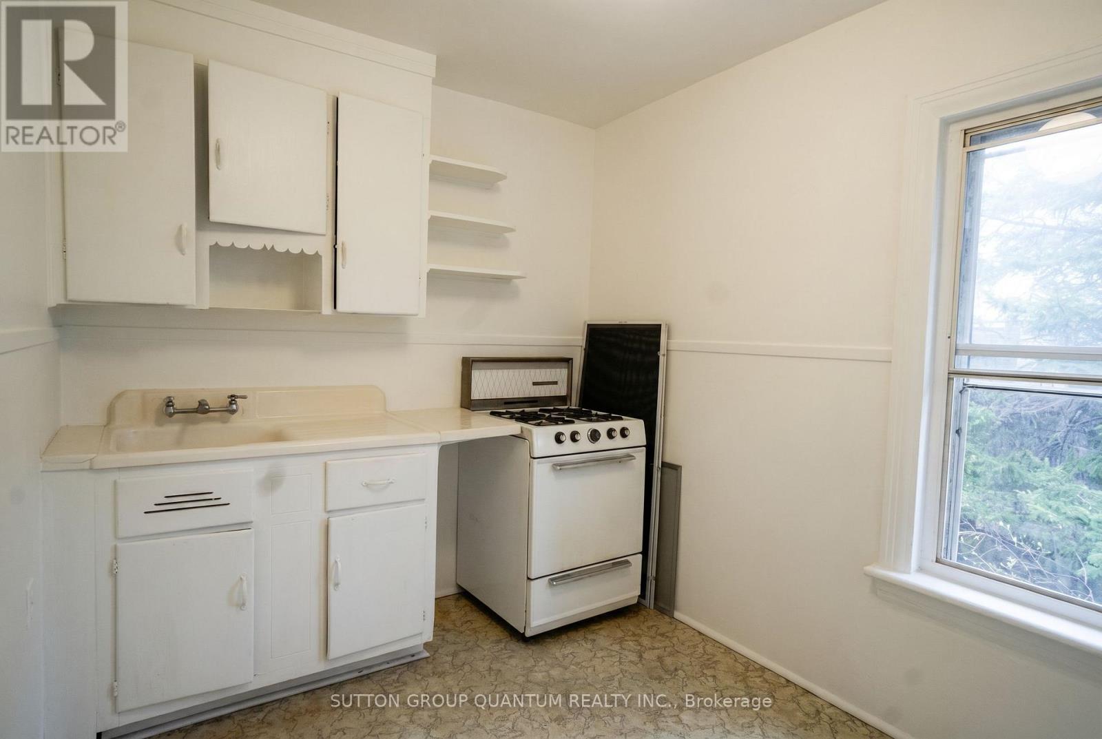 28 SILVER AVENUE, Toronto (Roncesvalles), Ontario, M6R1X8 — Photo 7