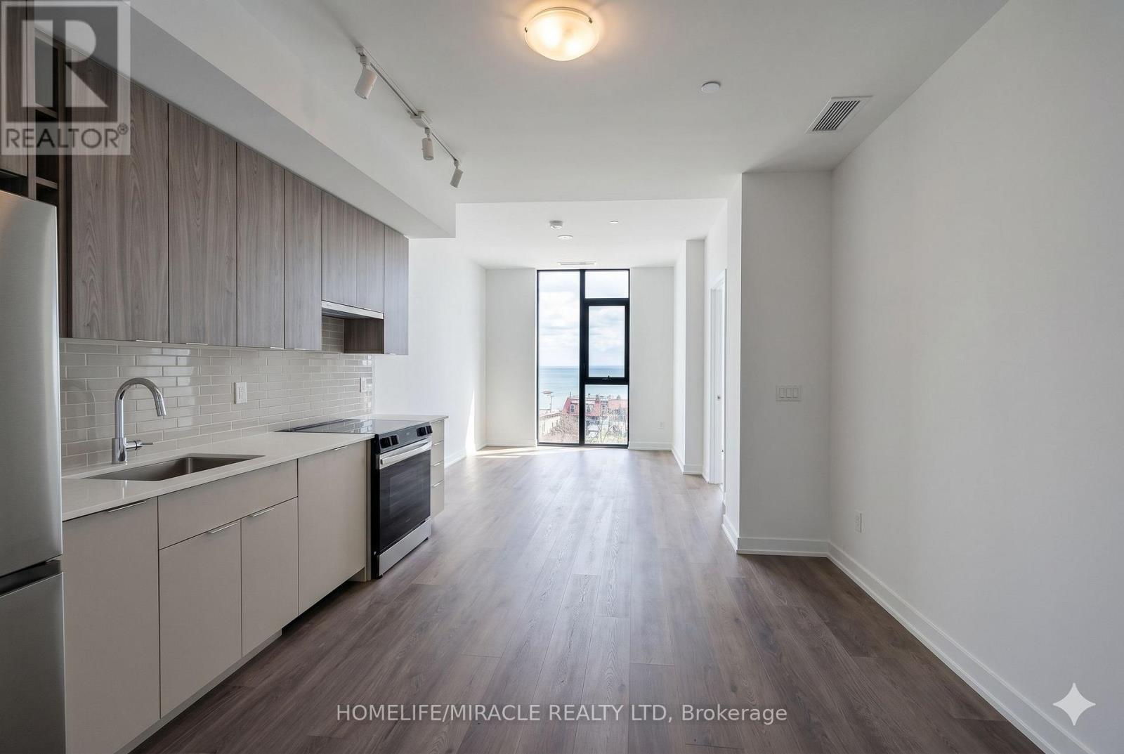 413 - 2075 LAKESHORE ROAD, Burlington (Brant), Ontario, L7R1E2 — Photo 3