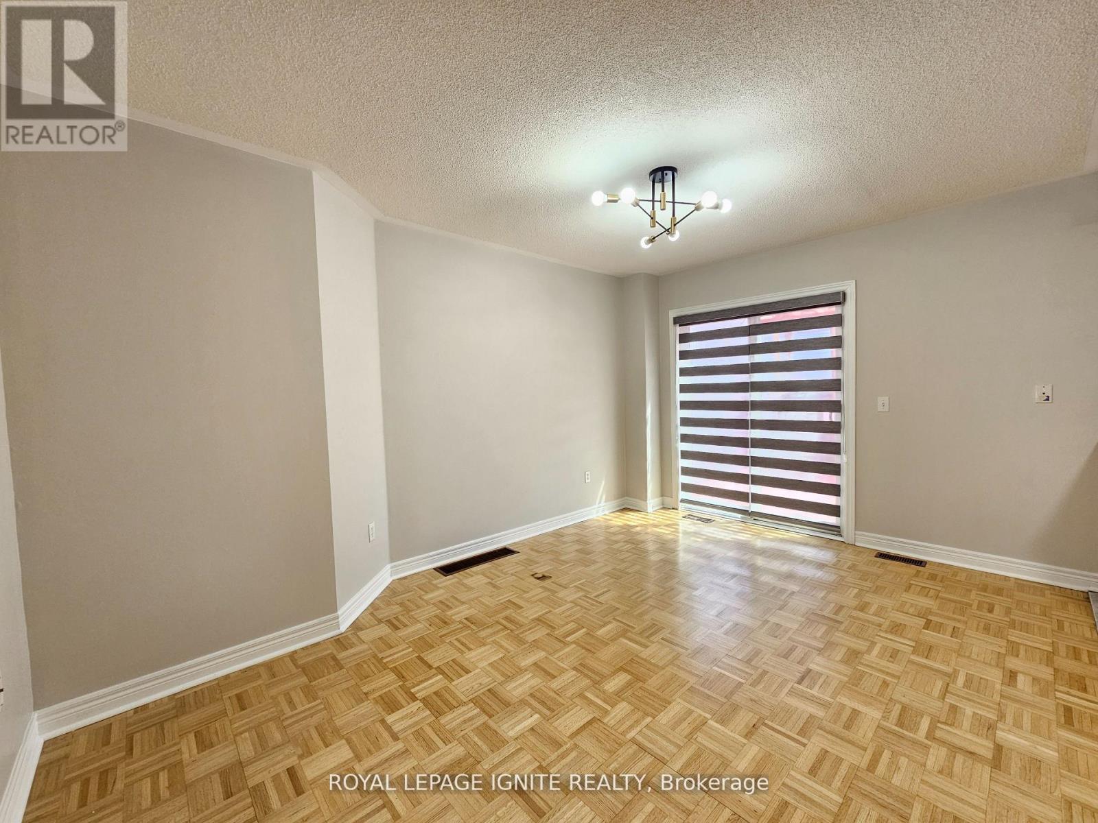 83 CHECKERBERRY CRESCENT, Brampton (Sandringham-Wellington), Ontario, L6R2S9 — Photo 5