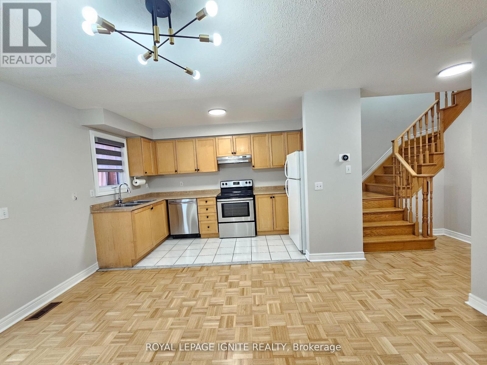 83 CHECKERBERRY CRESCENT, Brampton (Sandringham-Wellington), Ontario, L6R2S9 — Photo 6