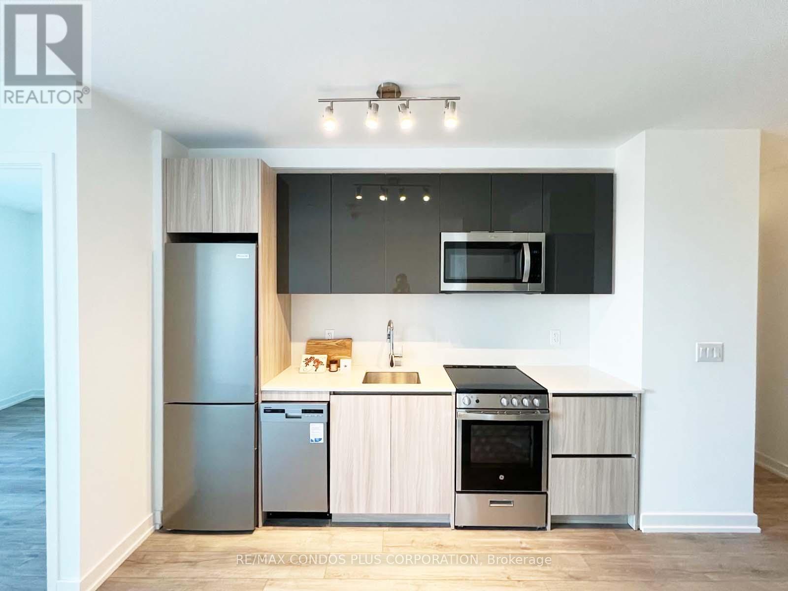 619 - 3100 KEELE STREET, Toronto (Downsview-Roding-CFB), Ontario, M3M0E1 — Photo 2