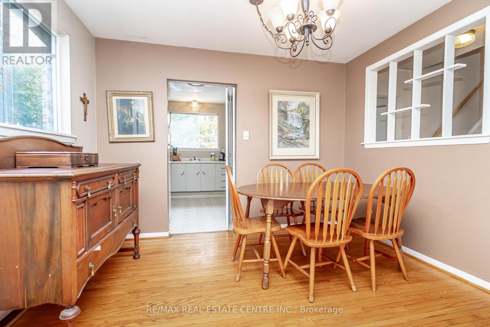 28 CAVENDISH CRESCENT, Brampton (Avondale), Ontario, L6T1Z4 — Photo 11