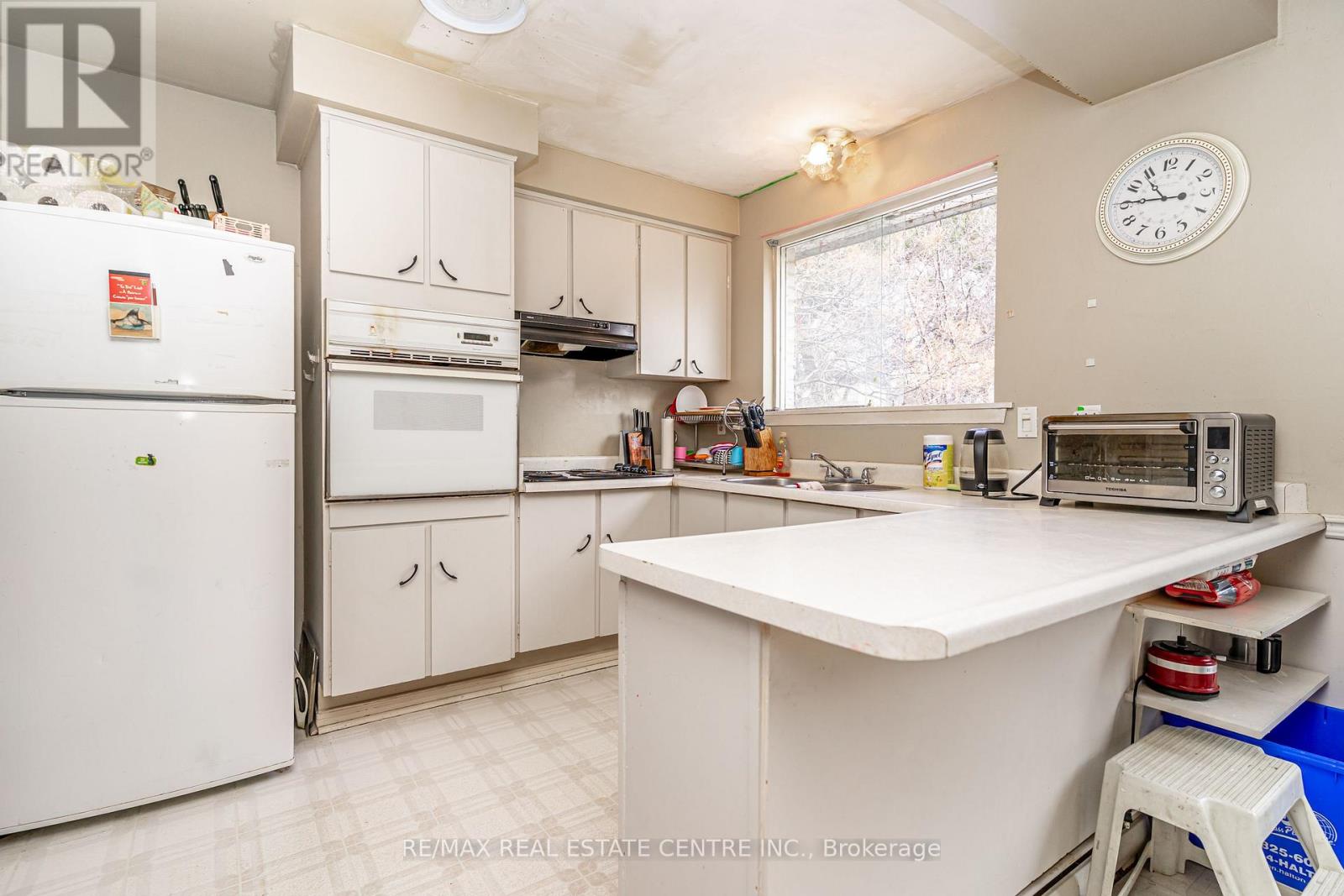 28 CAVENDISH CRESCENT, Brampton (Avondale), Ontario, L6T1Z4 — Photo 14