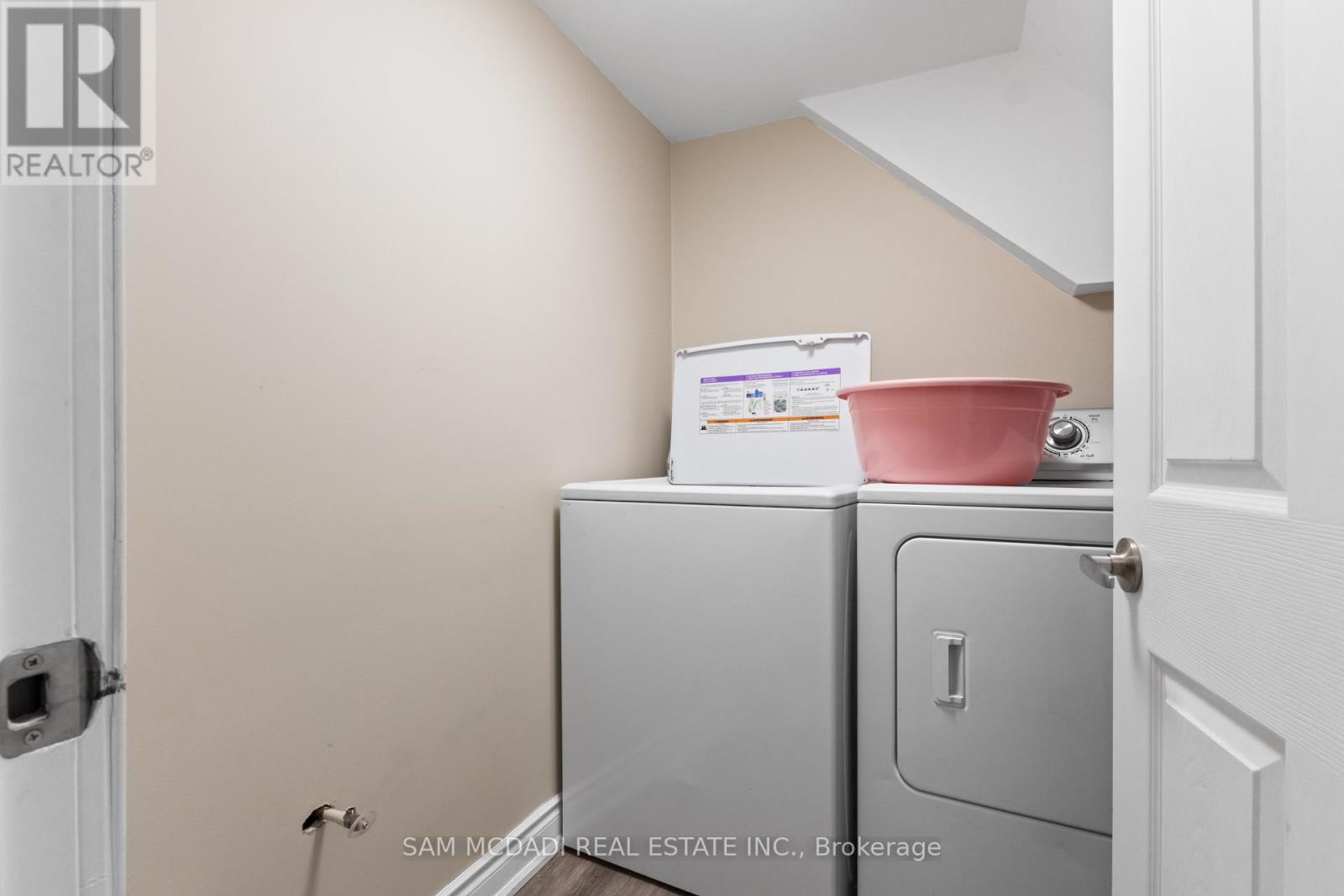 1821 CHRISTOPHER ROAD, Mississauga (Clarkson), Ontario, L5J2K7 — Photo 5