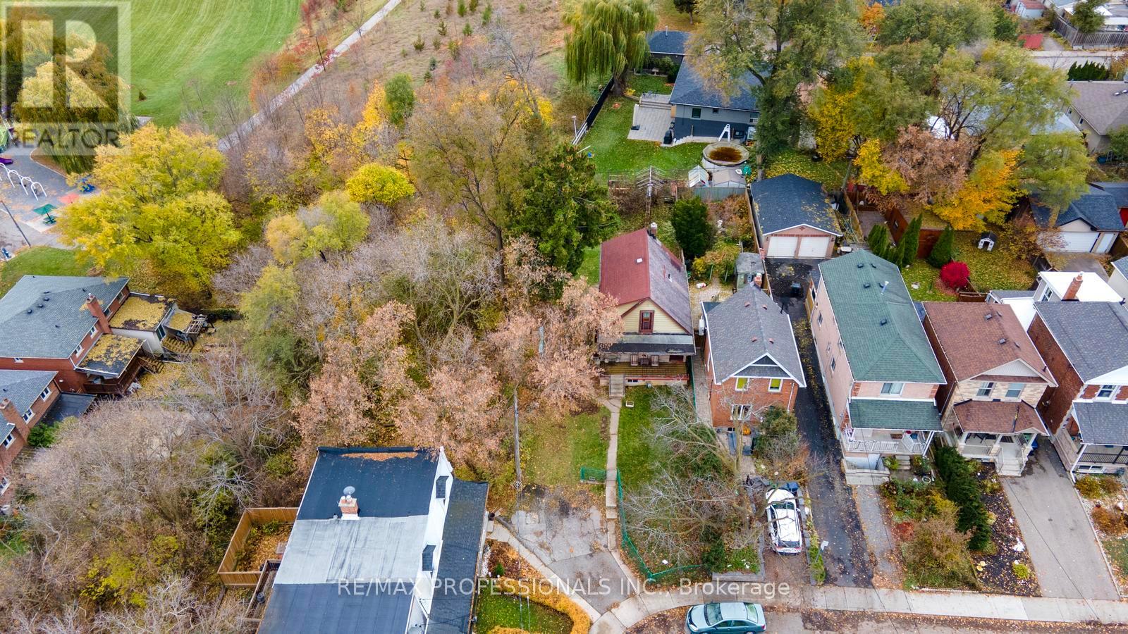 16 CLIFF STREET, Toronto (Rockcliffe-Smythe), Ontario, M6N4L6 — Photo 13