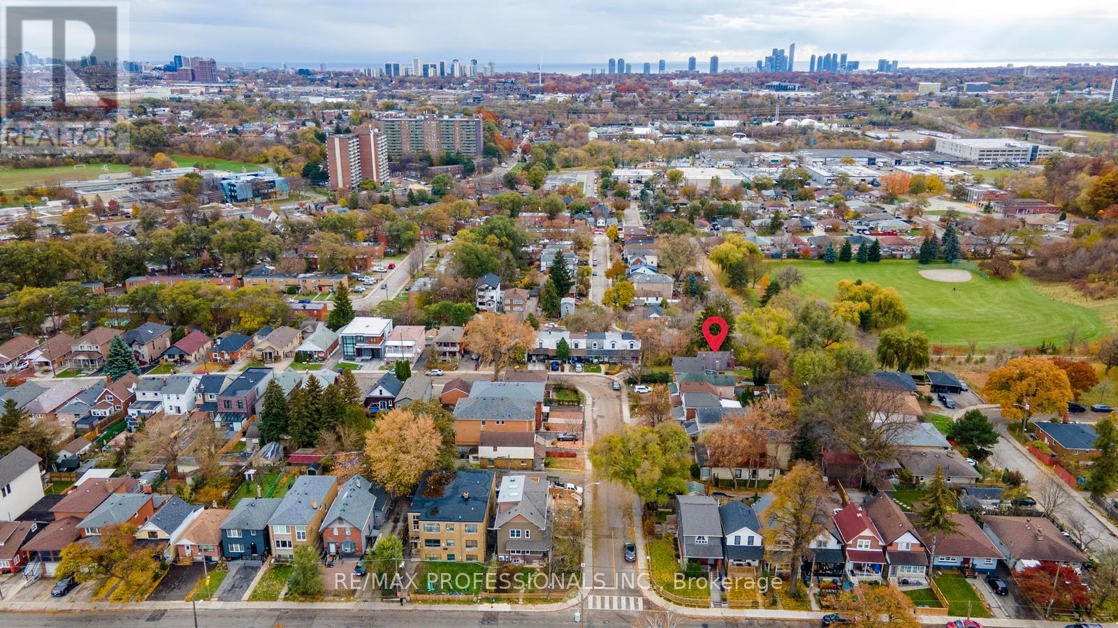 16 CLIFF STREET, Toronto (Rockcliffe-Smythe), Ontario, M6N4L6 — Photo 16