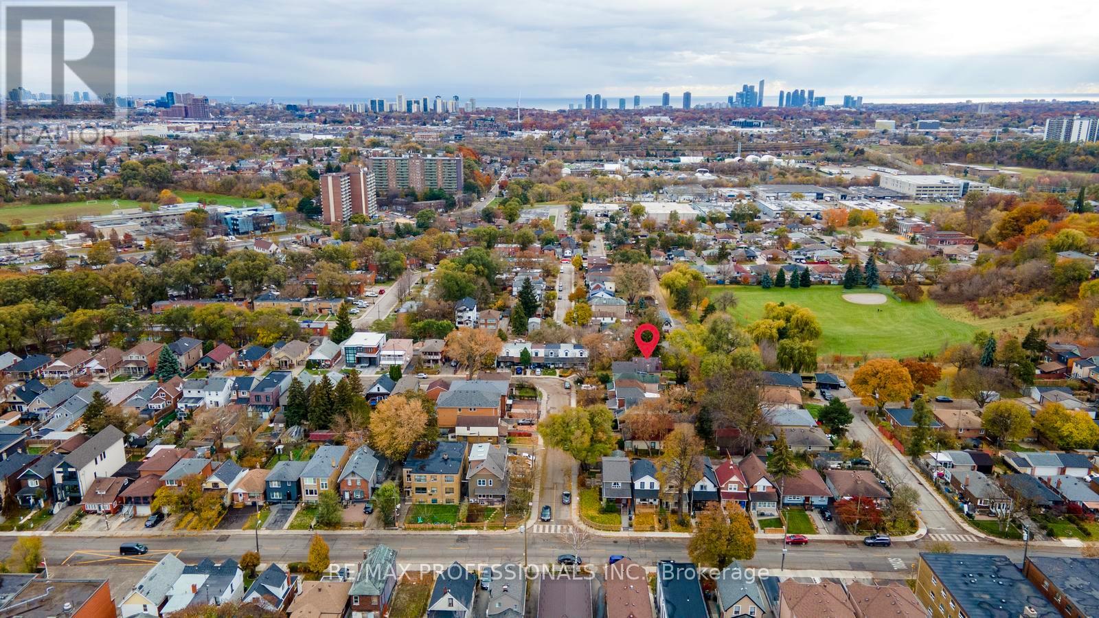 16 CLIFF STREET, Toronto (Rockcliffe-Smythe), Ontario, M6N4L6 — Photo 17