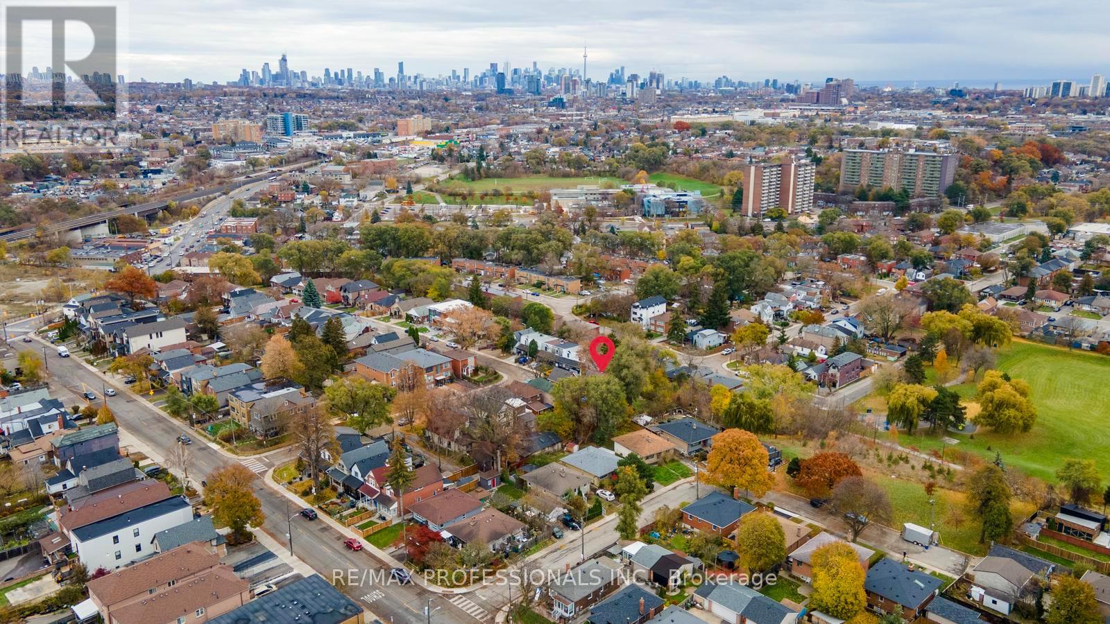 16 CLIFF STREET, Toronto (Rockcliffe-Smythe), Ontario, M6N4L6 — Photo 18